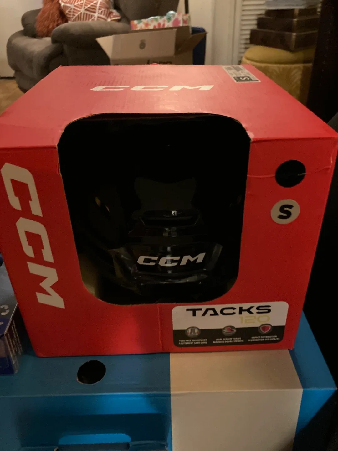 BRAND NEW CCM Tacks 120 Hockey Helmet - Size Small