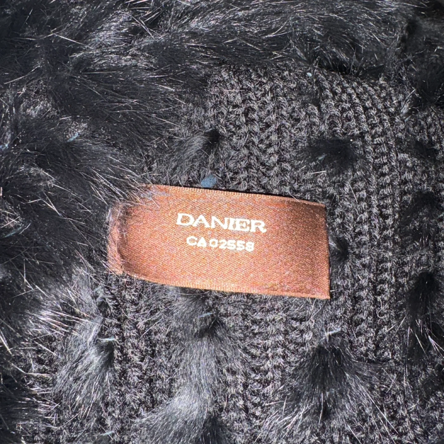 Danier Black Genuine Rabbit Fur Snood Infinity Scarf Wrap image indicator(6)