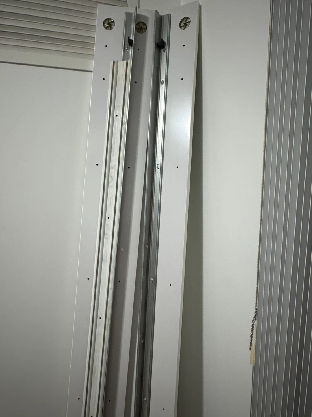 IKEA  Queen Bed Frame- White ( no damage no bug) - photo 4