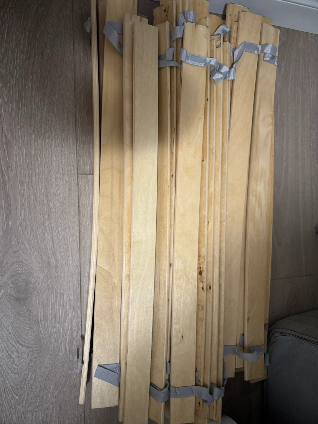 IKEA  Queen Bed Frame- White ( no damage no bug) - photo 3