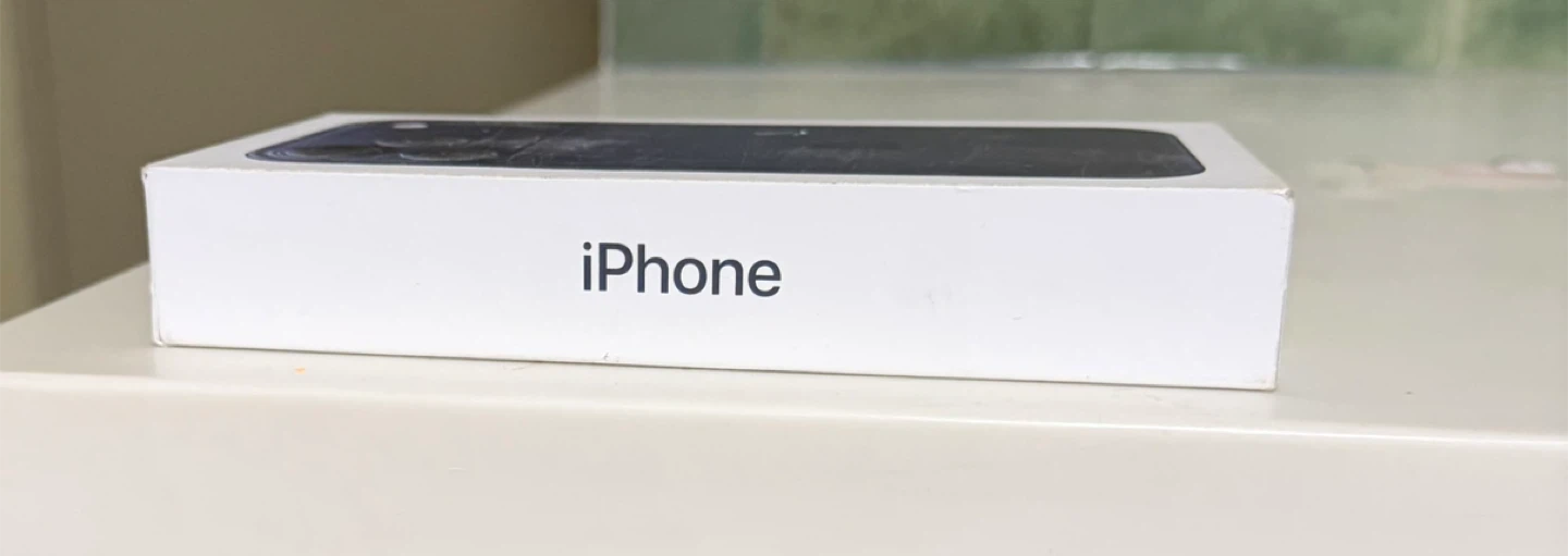 iPhone 17 pro(deep Blue) - photo 2