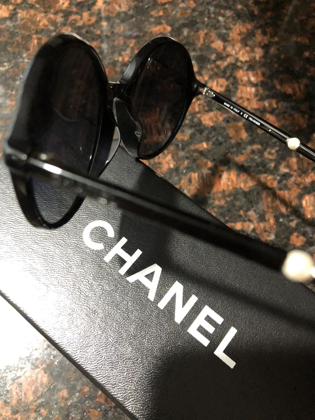 CHANEL sunglasses image indicator(3)