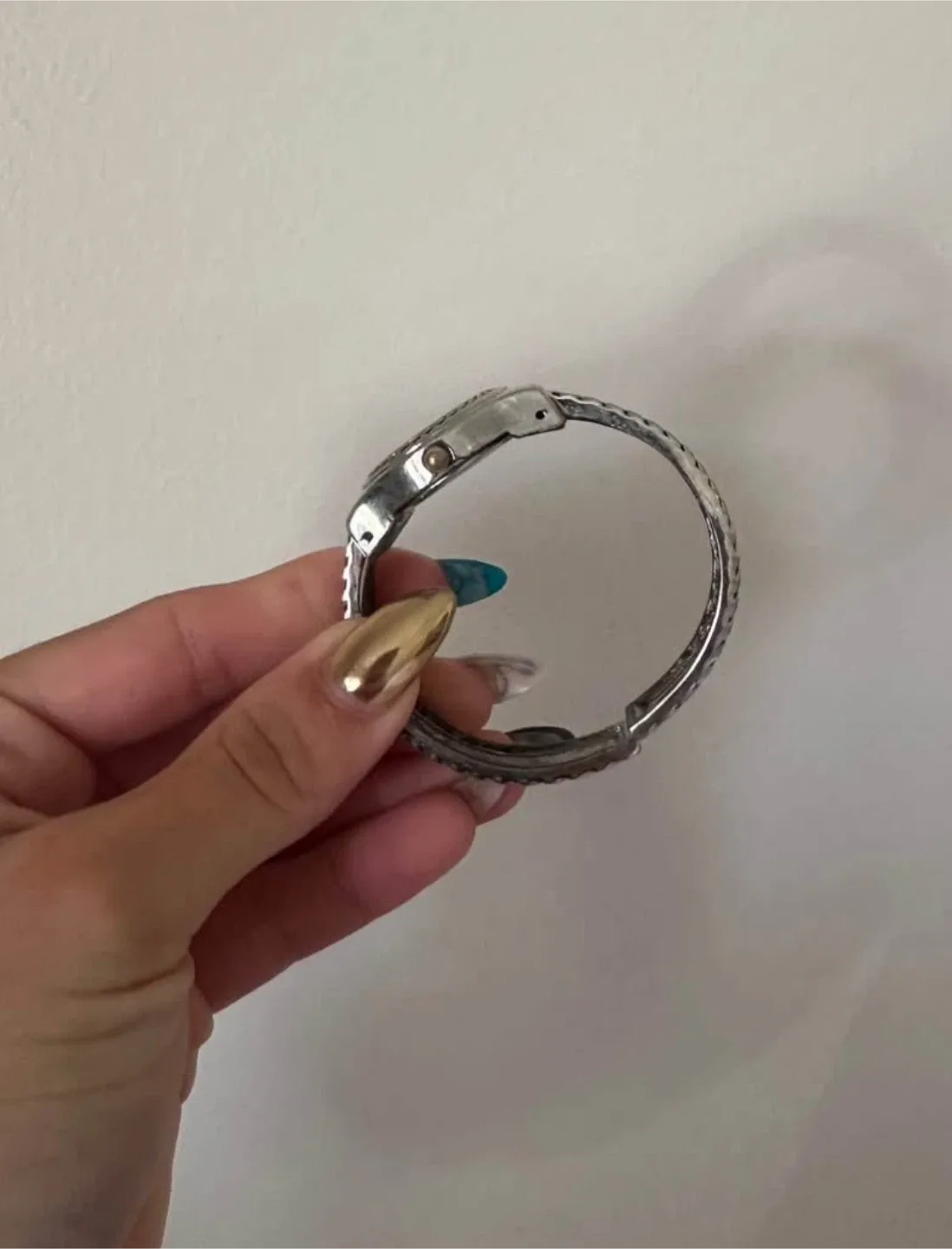 Fossil Silver Tone Fashion Watch image indicator(3)