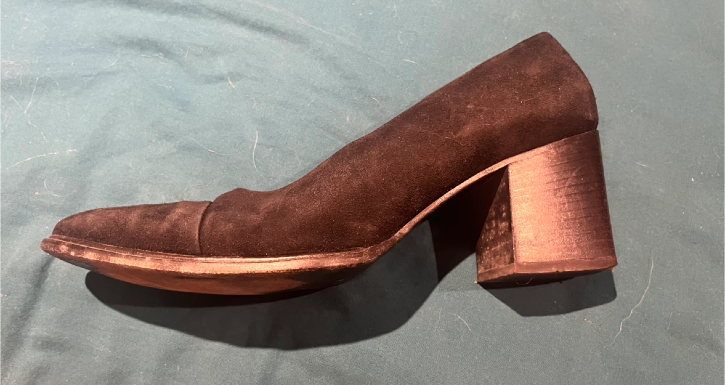 Gucci Suede 2 1/2” Heel Shoes - Size 8 1/2 - photo 5