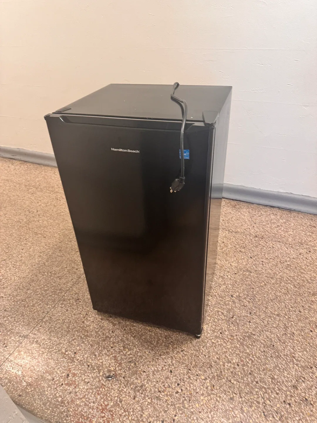 Hamilton Beach Black Mini Fridge