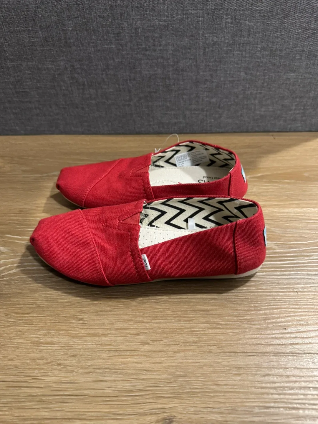 Tom’s Alpargata Red Heritage Canvas Size 6W image indicator(3)