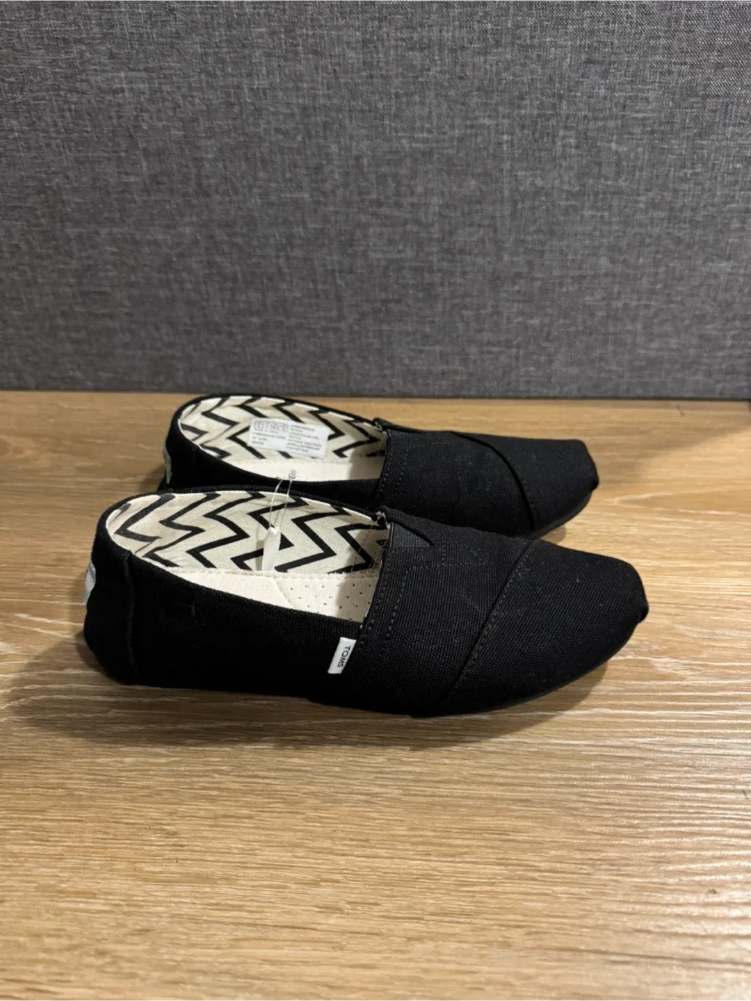 Tom’s Alpargata Black Heritage Canvas Size 6W