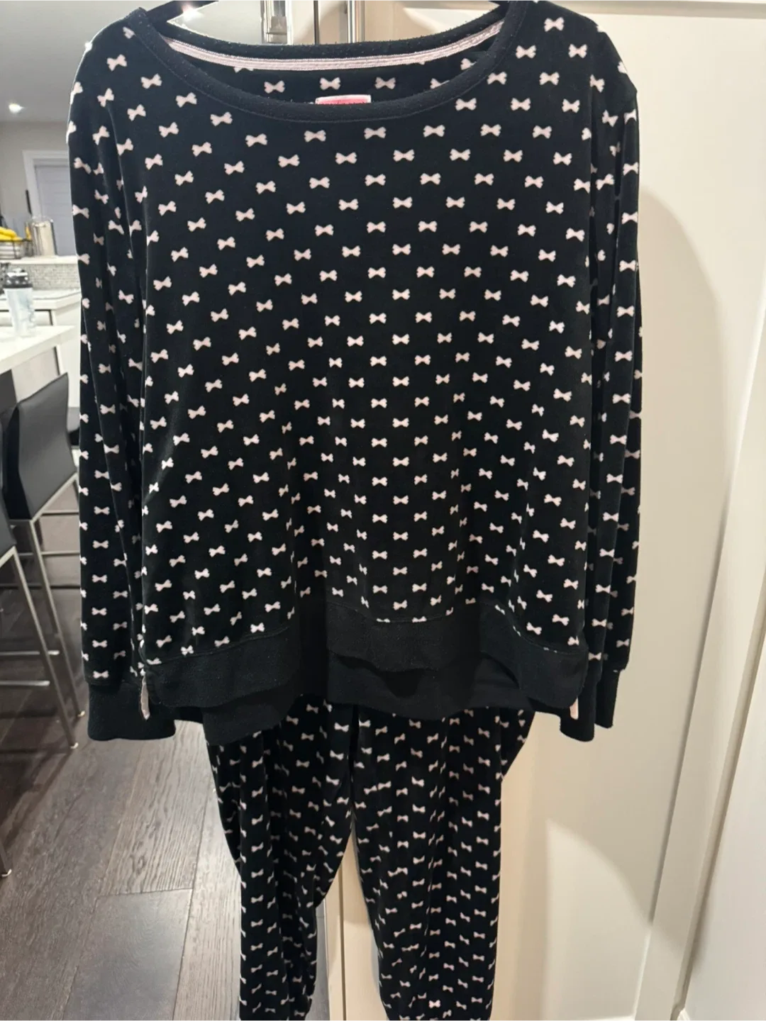 Kate Spade Black Pajama Set image indicator(3)