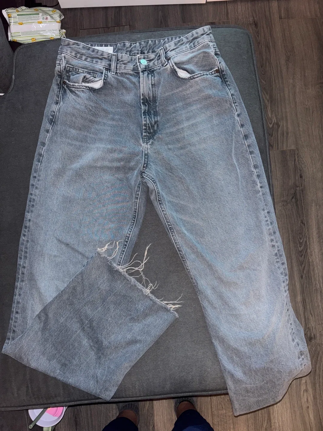 Zara Wide Leg Jeans - Size 6