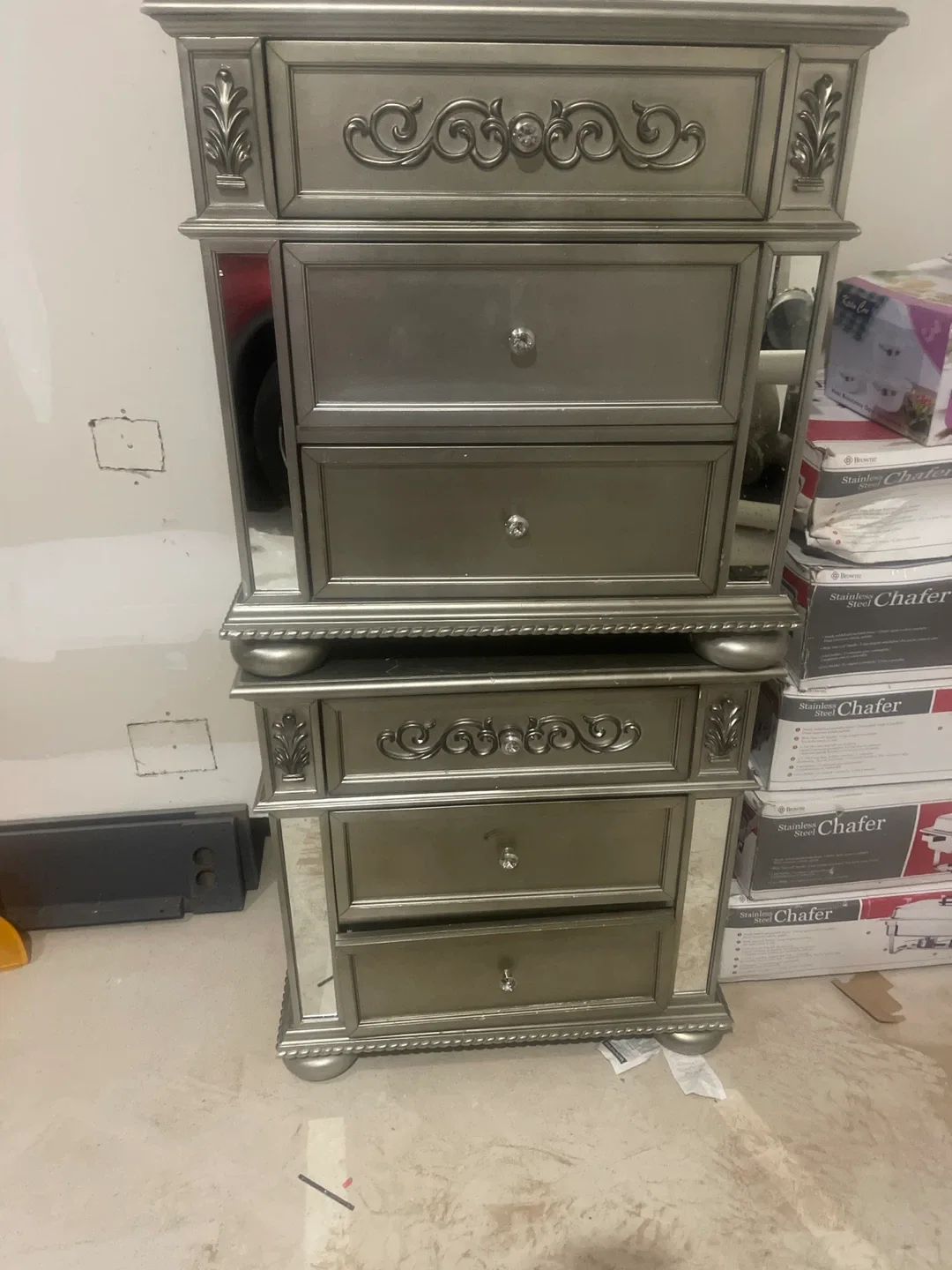 Silver Dresser with Mirror Accents image indicator(6)