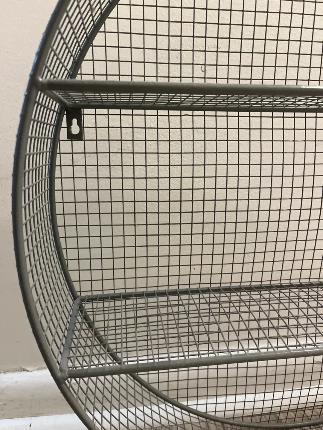 Round Metal Wall Shelf - Gray image indicator(4)