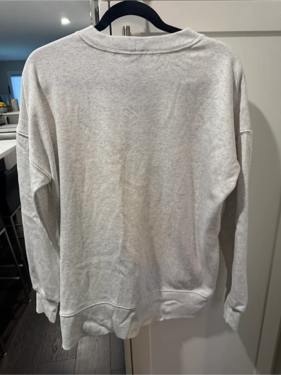 Women’s Kirkland Signature Grey Sweatshirt - Size L image indicator(2)