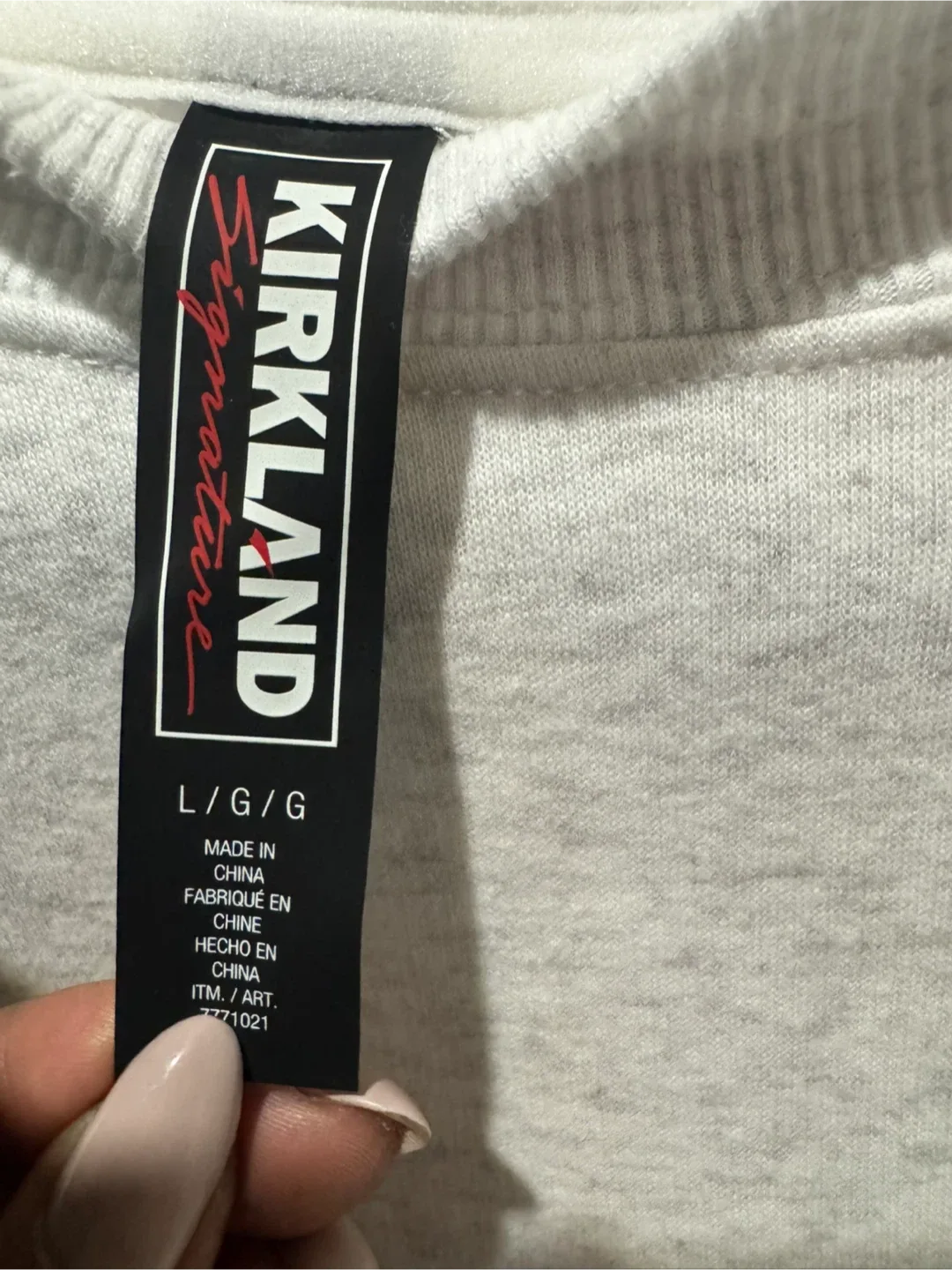 Women’s Kirkland Signature Grey Sweatshirt - Size L image indicator(3)