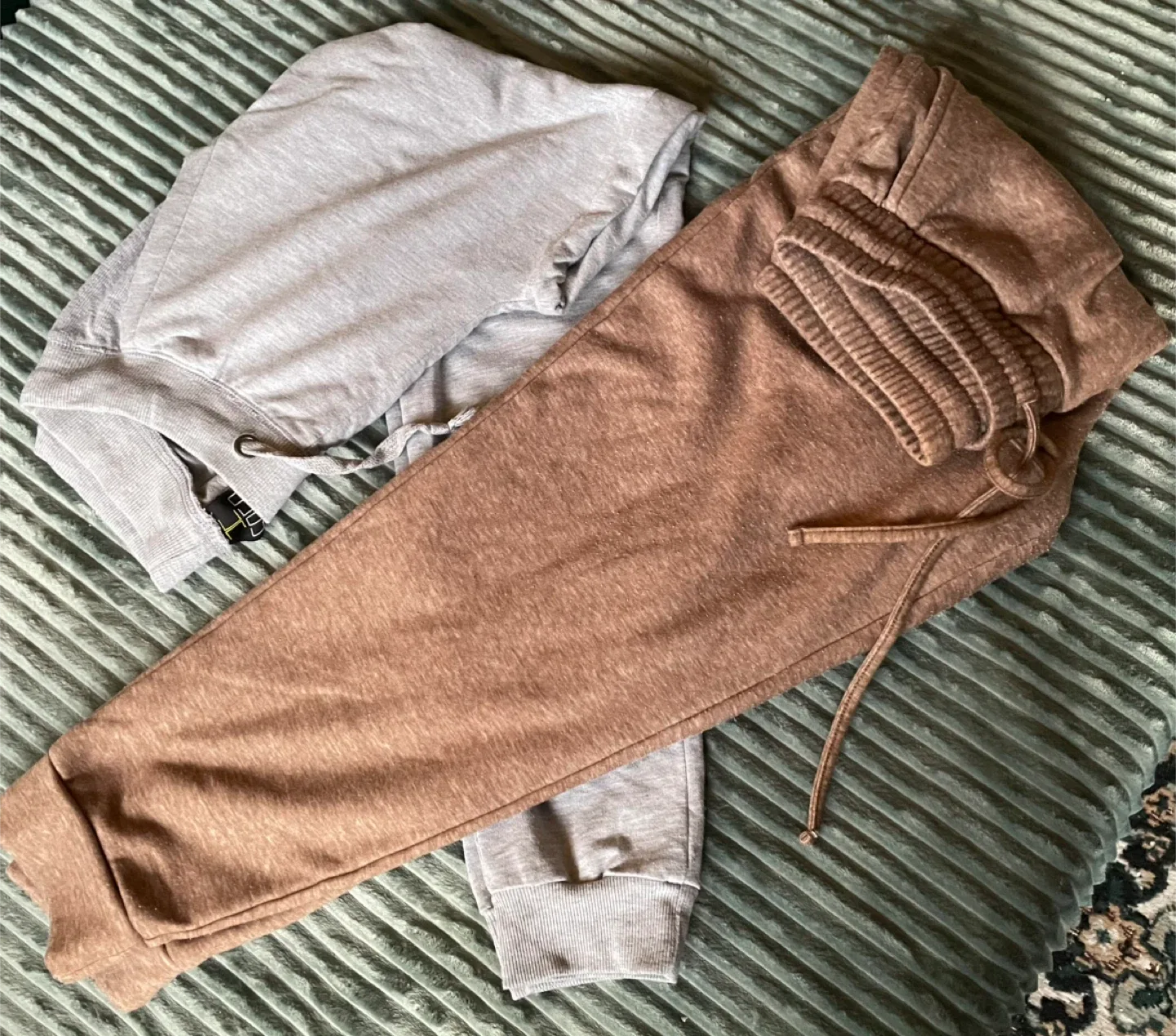 FAWN & GREY JOGGING PANTS