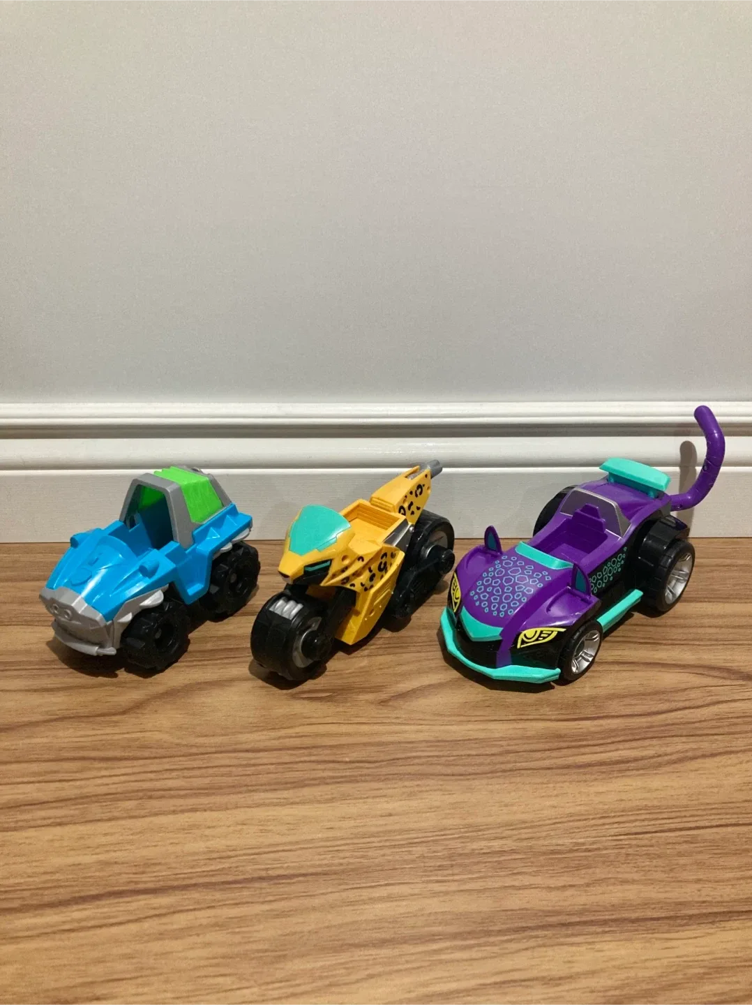 Paw Patrol pups: deluxe vehicles