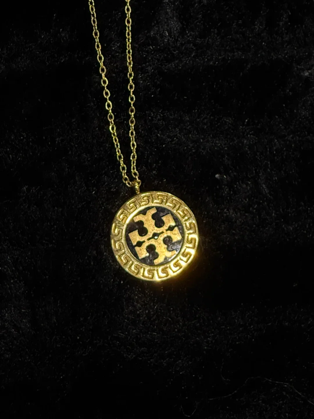 Gold Pendant Necklace