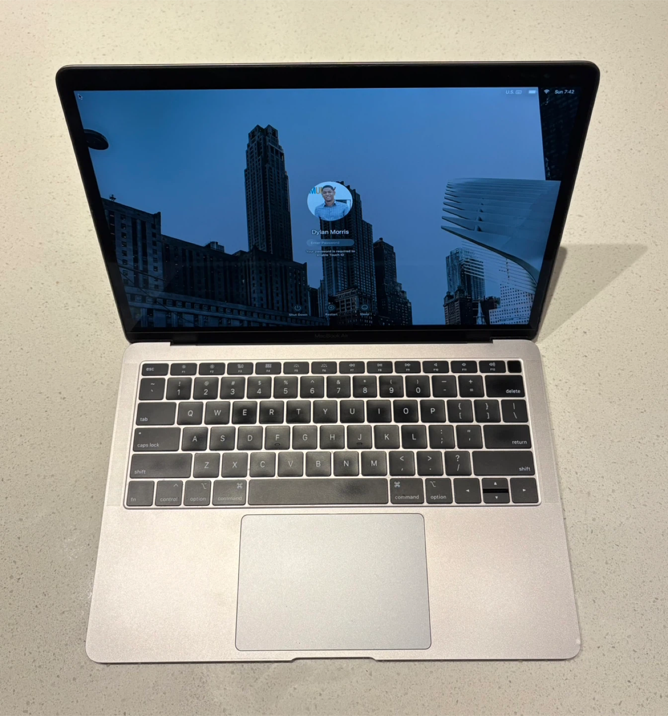 MacBook Air 13” (2018) – i5 / 8GB RAM / 128GB - photo 4