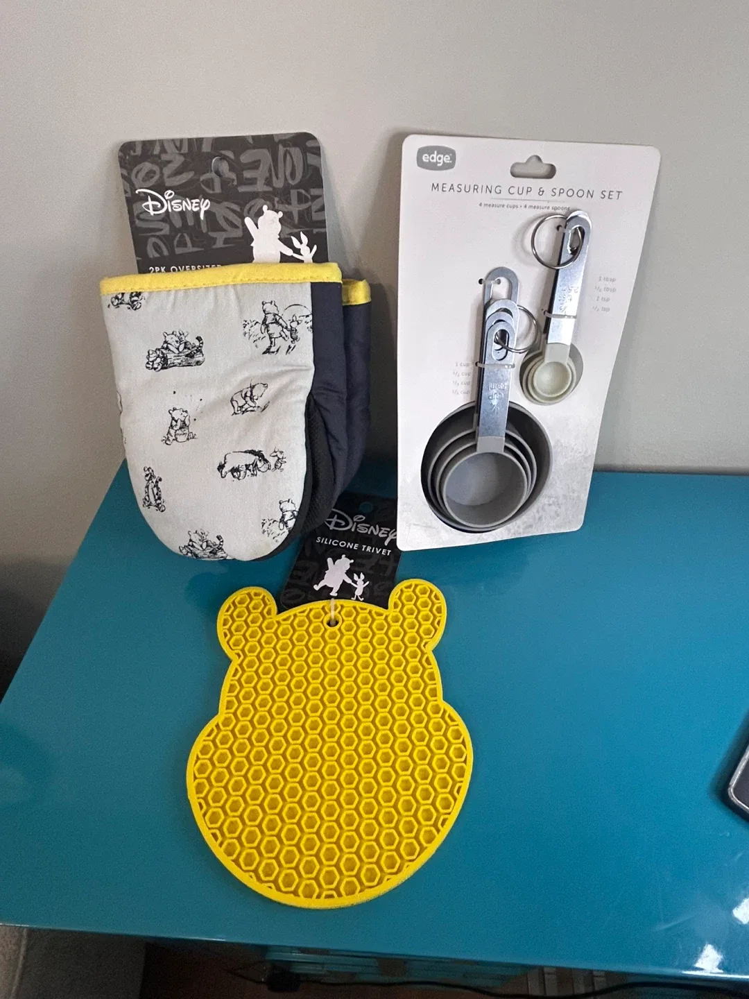 🍯NEW Disney Baking Bundle - includes 3 items