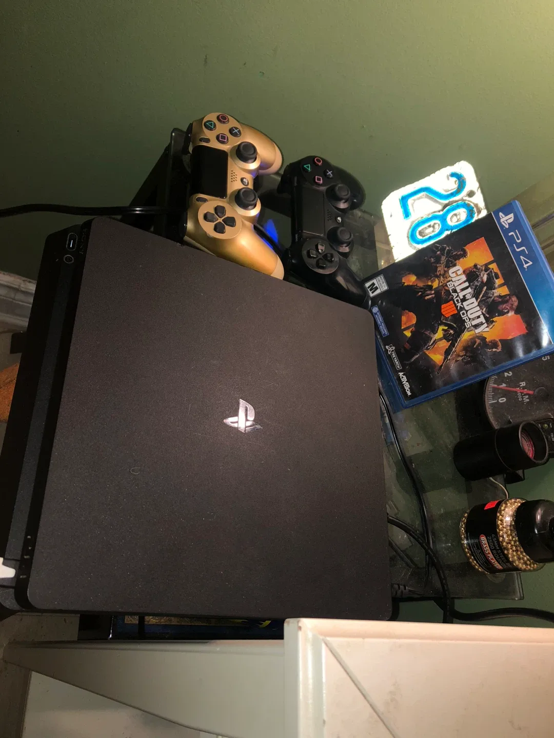 PlayStation 4 (PS4) with 2 Controllers & Call of Duty image indicator(3)