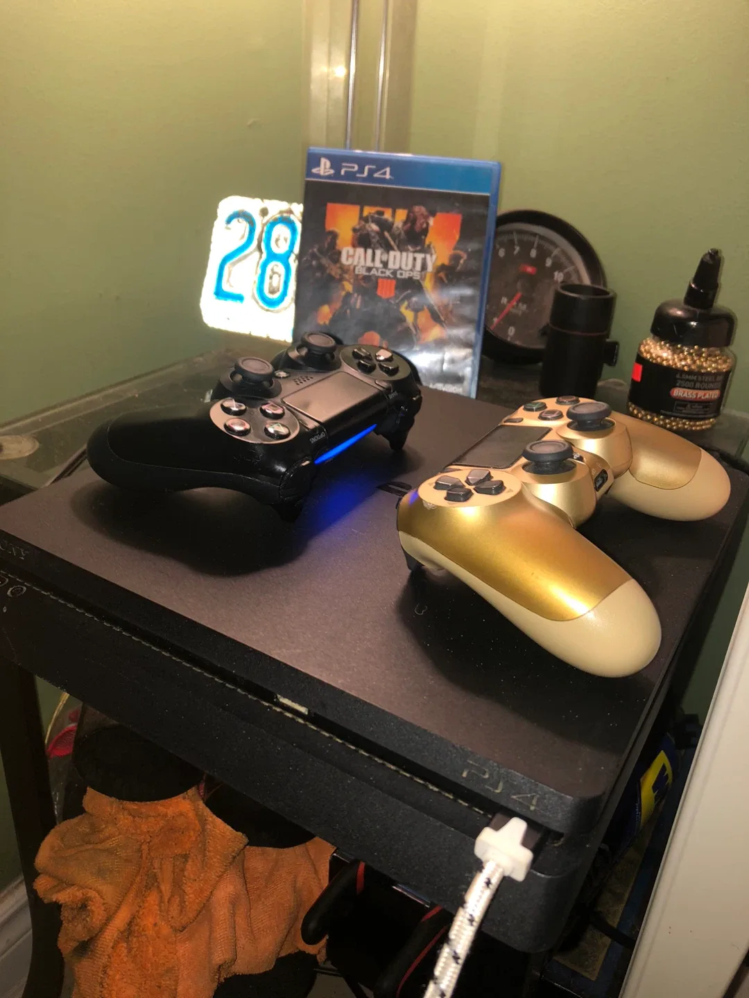 PlayStation 4 (PS4) with 2 Controllers & Call of Duty image indicator(2)