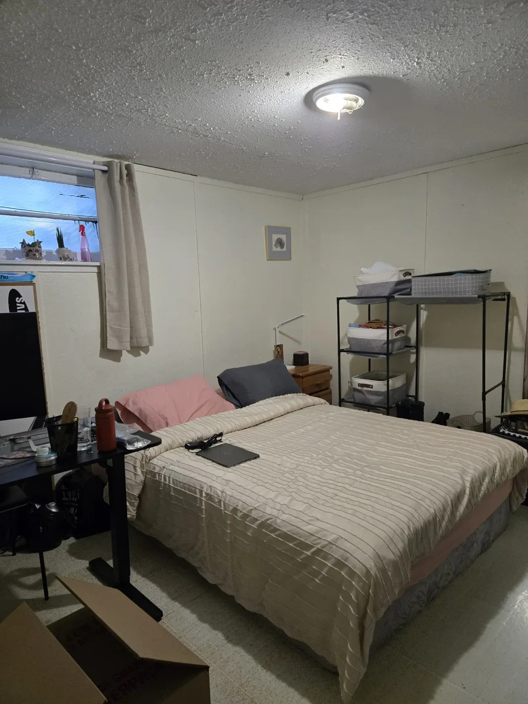 Room for rent Kerrisdale area