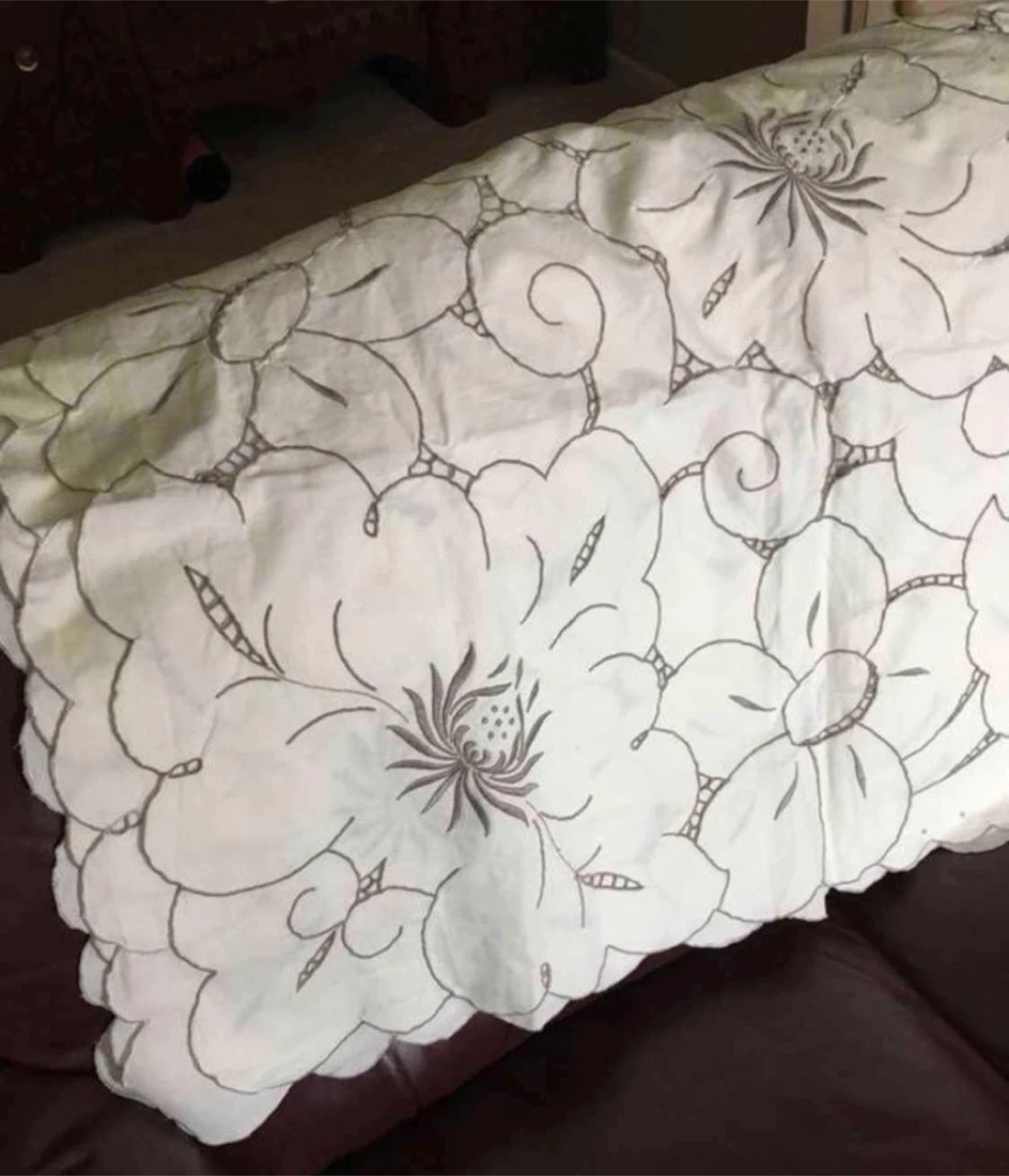 Madeira Embroidered cotton Tablecloth and napkins