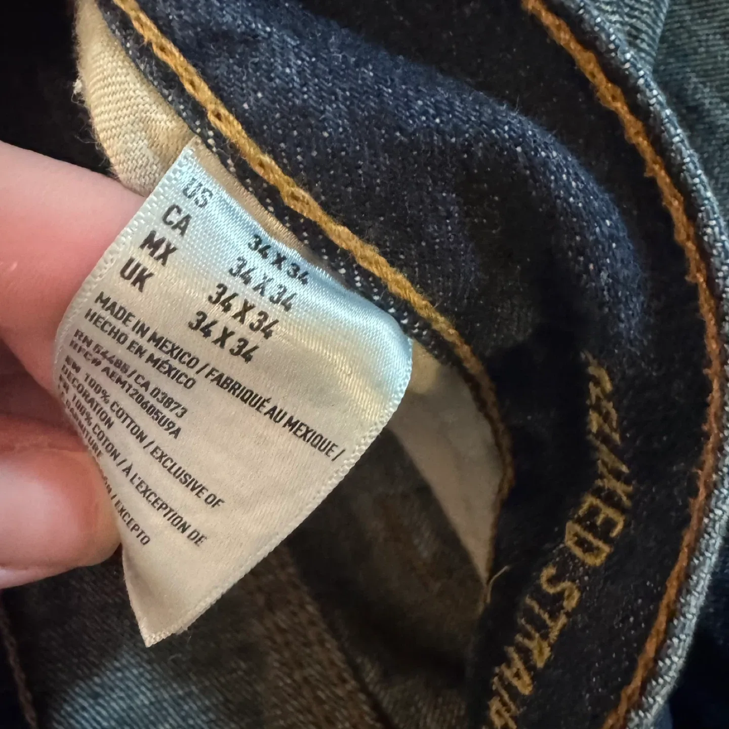 American Eagle Jeans image indicator(6)