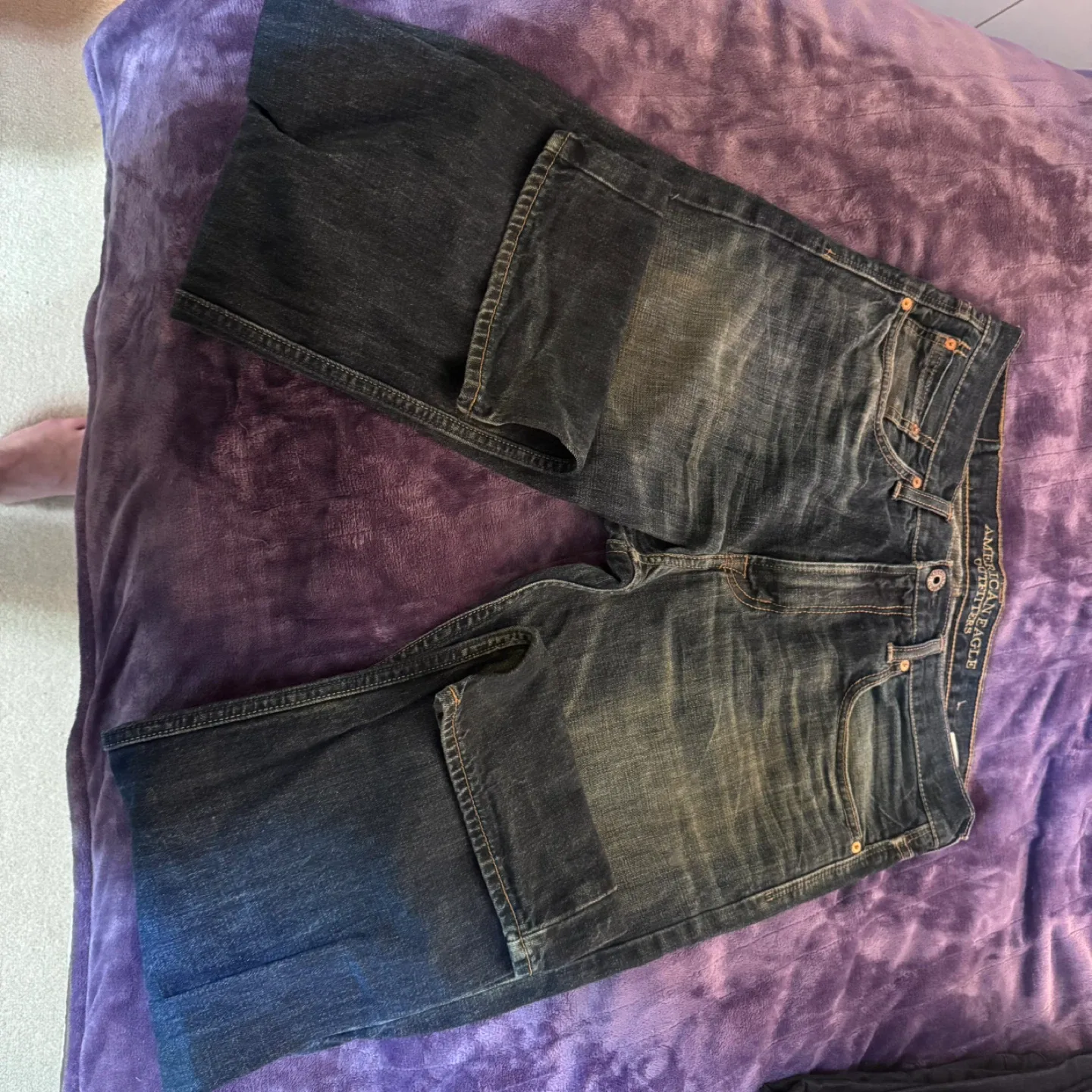 American Eagle Jeans image indicator(2)