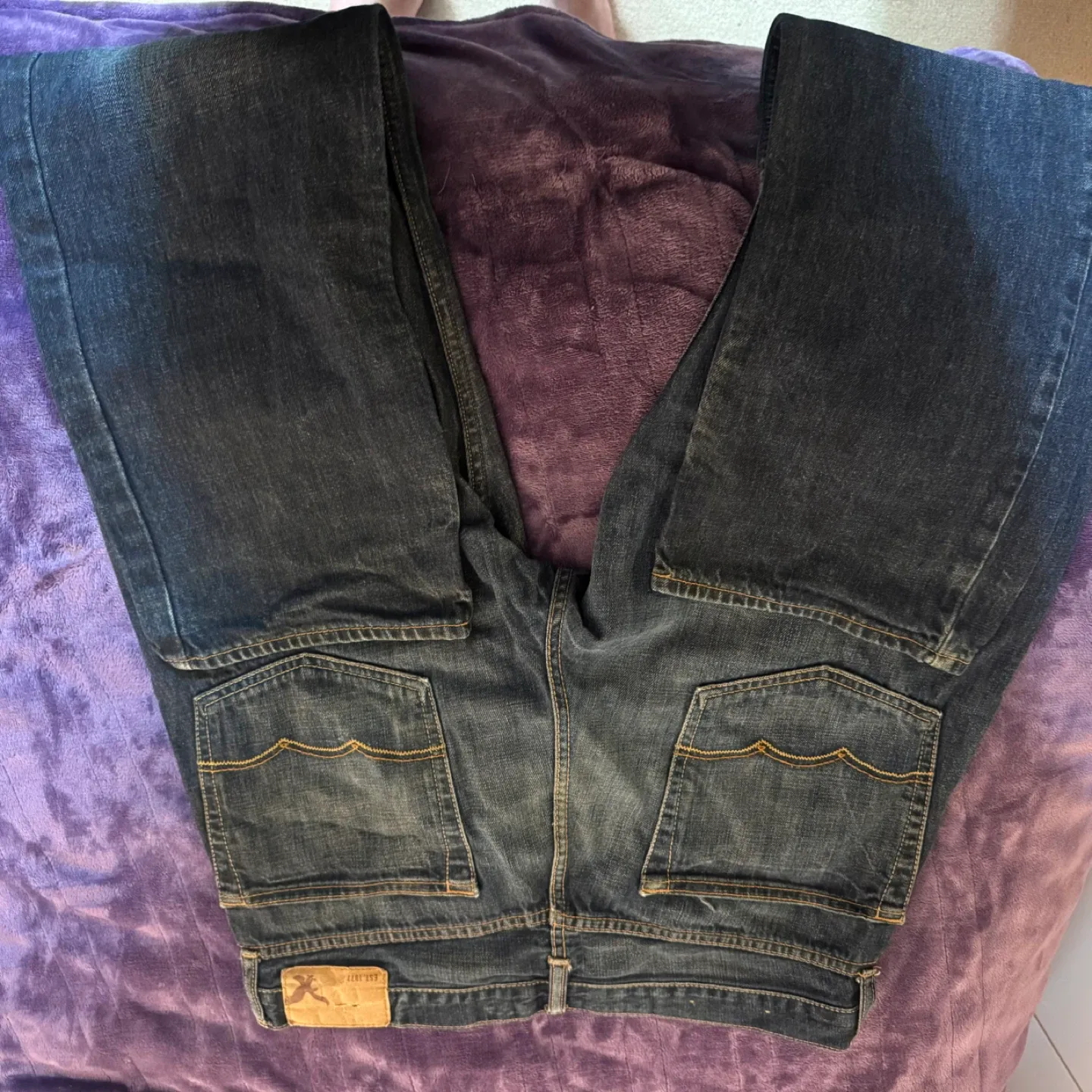 American Eagle Jeans image indicator(4)