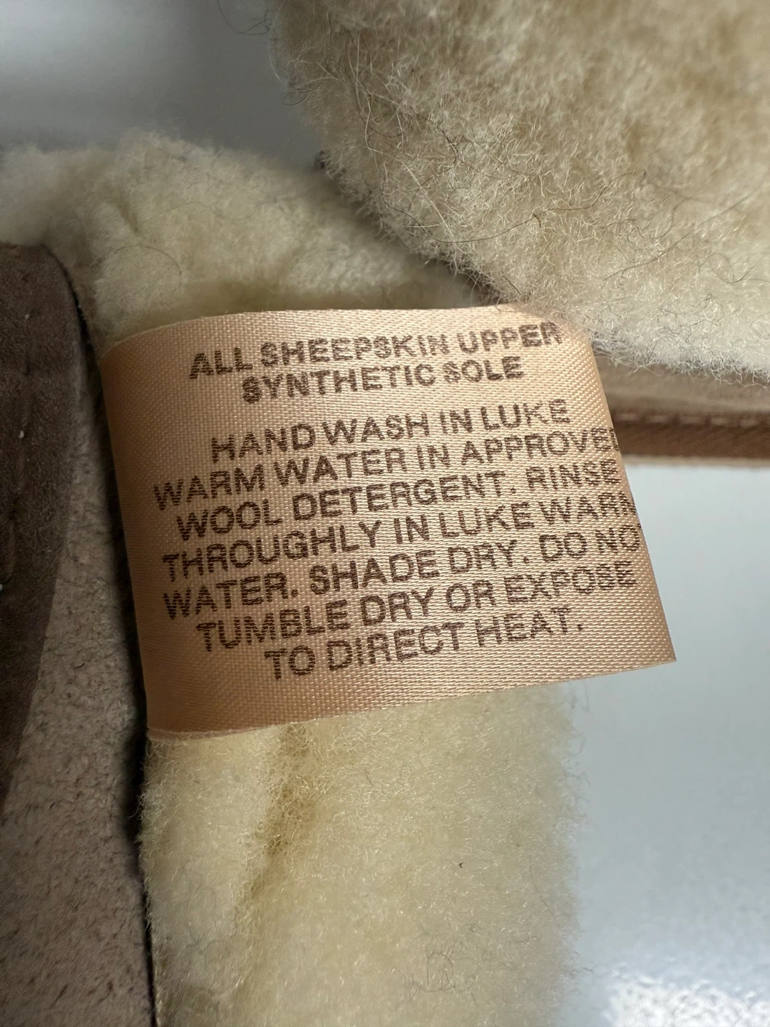 Women’s Australian Sheepskin Slippers - Size 5 - photo 4