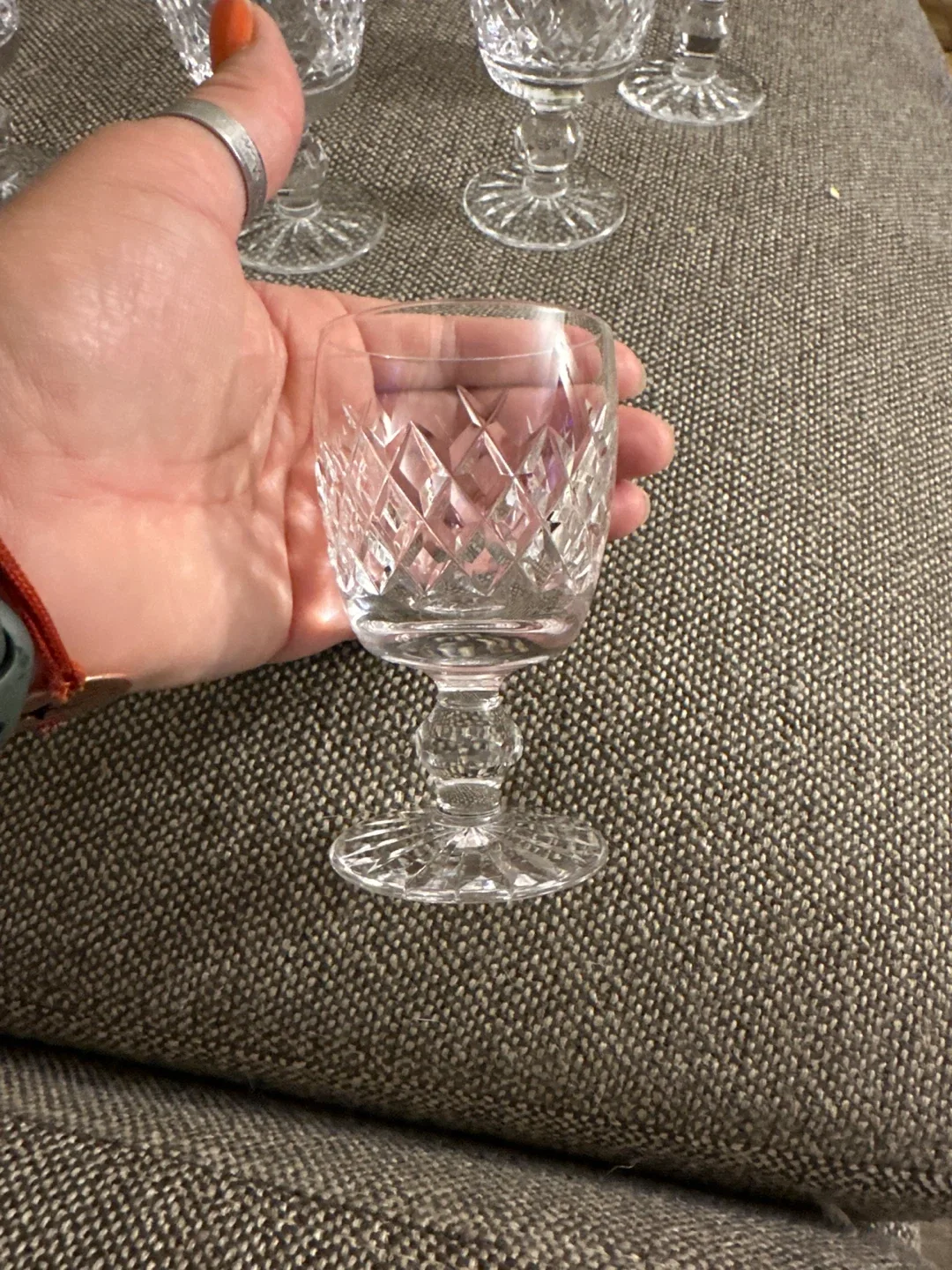 Crystal Diamond Cut Wine/Cordial Glasses image indicator(3)