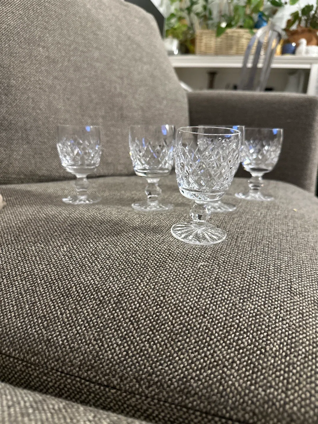 Crystal Diamond Cut Wine/Cordial Glasses image indicator(2)