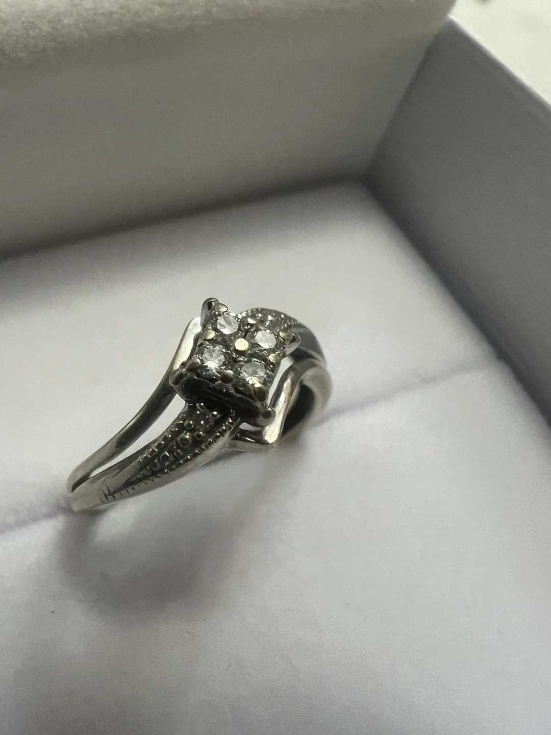 10K Diamond Ring