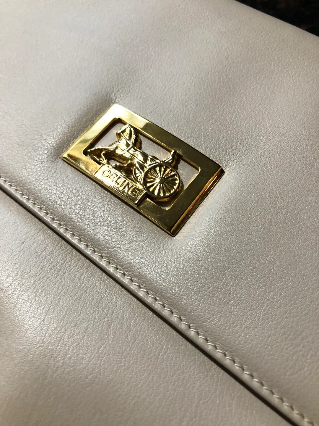 *** CELINE vintage clutch*** image indicator(9)
