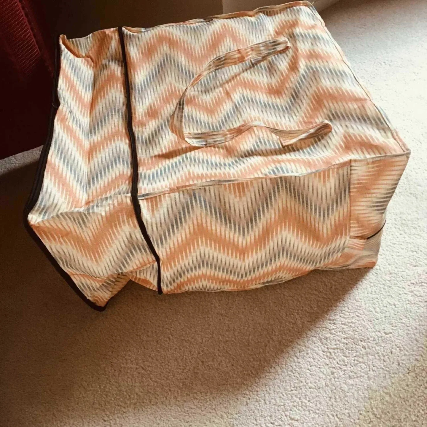 Brand new huge expandable travel or Shopping Bag