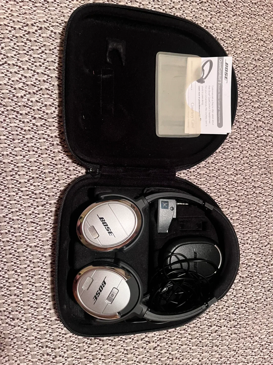 Bose QuietComfort 3 Acoustic Noise Cancelling Headphones image indicator(3)