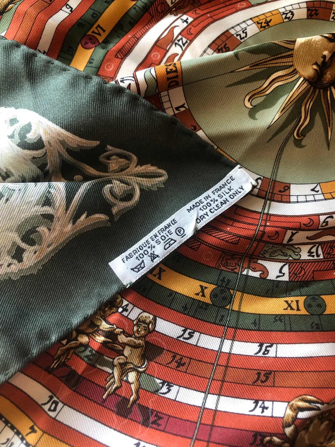 *** HERMES silk scarf (43 x 43 cm ) image indicator(4)