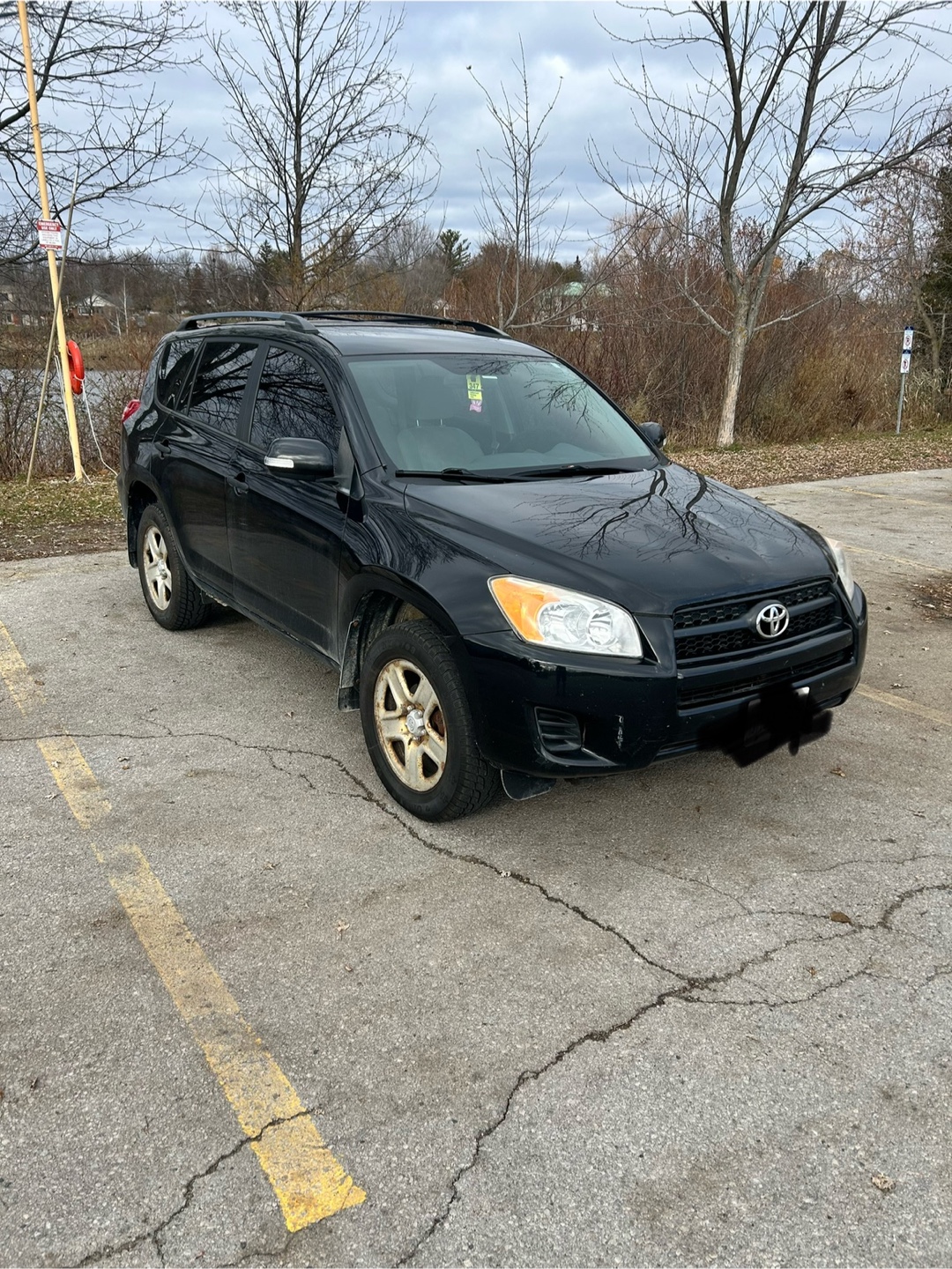 Toyota RAV4 - Black SUV - photo 4