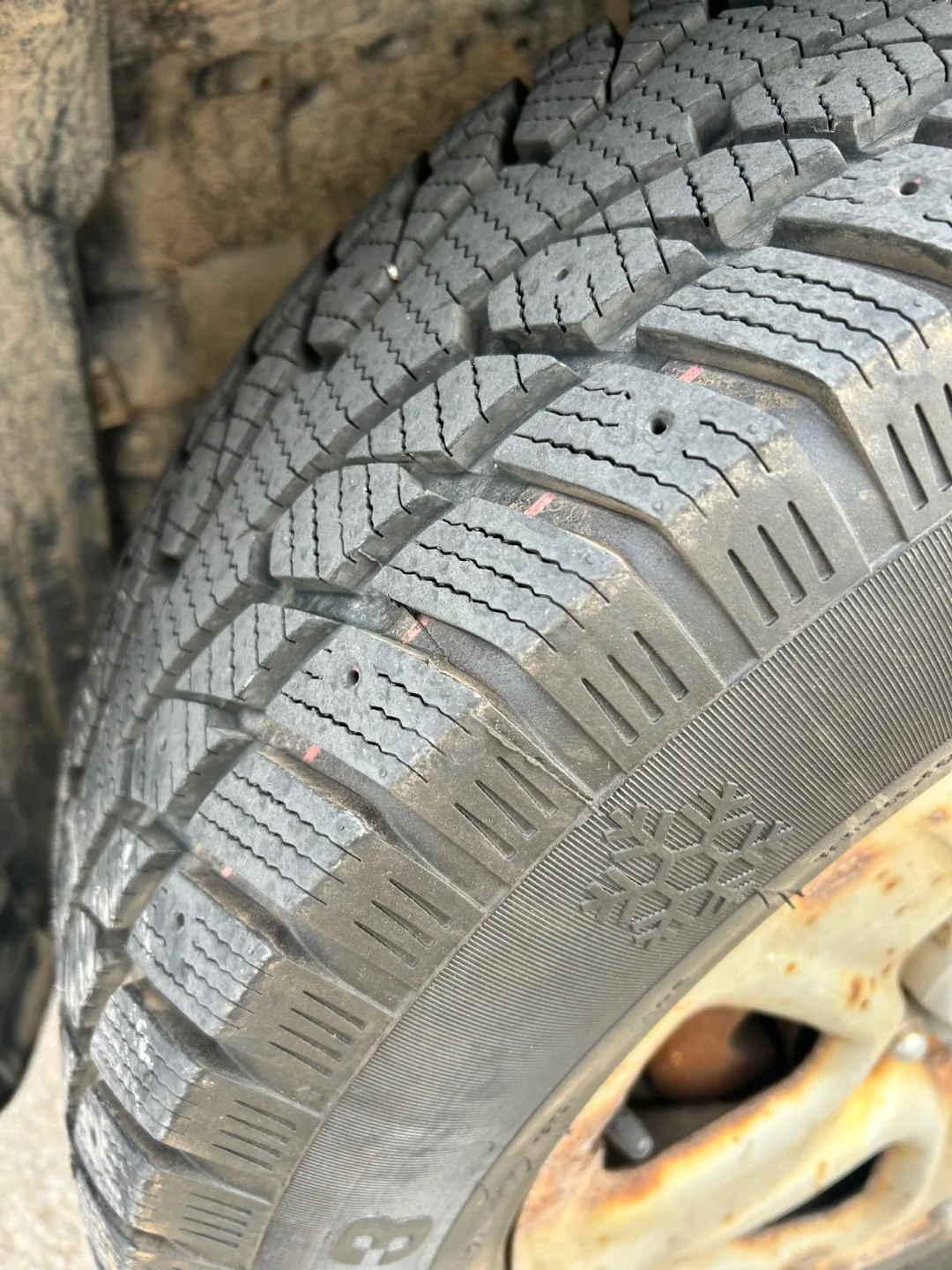 Toyota RAV4 - Black SUV image indicator(8)