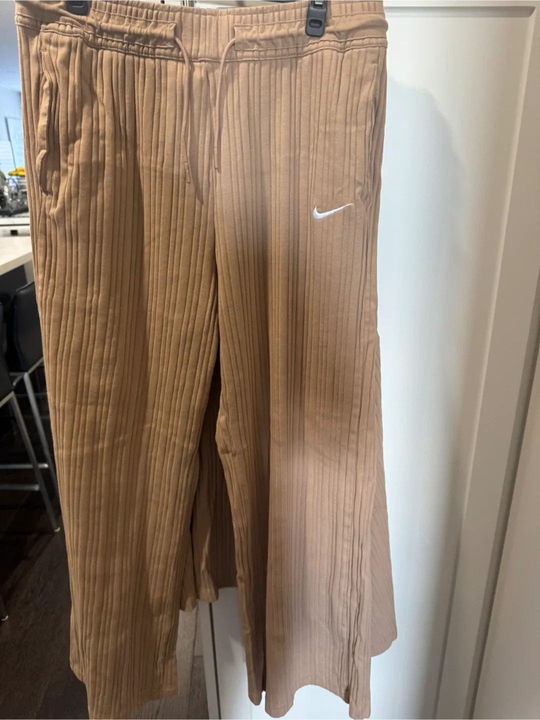 Nike Ribbed Lounge Set - Size M image indicator(4)
