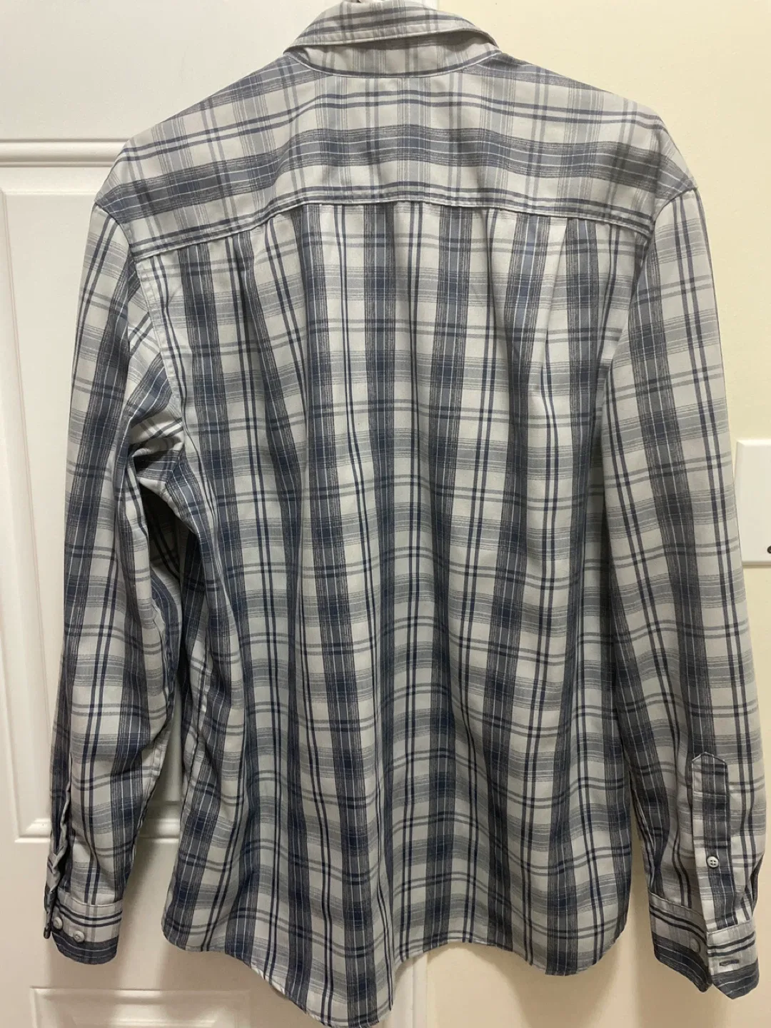 Haggar Plaid Button-Up Shirt - Size L image indicator(3)