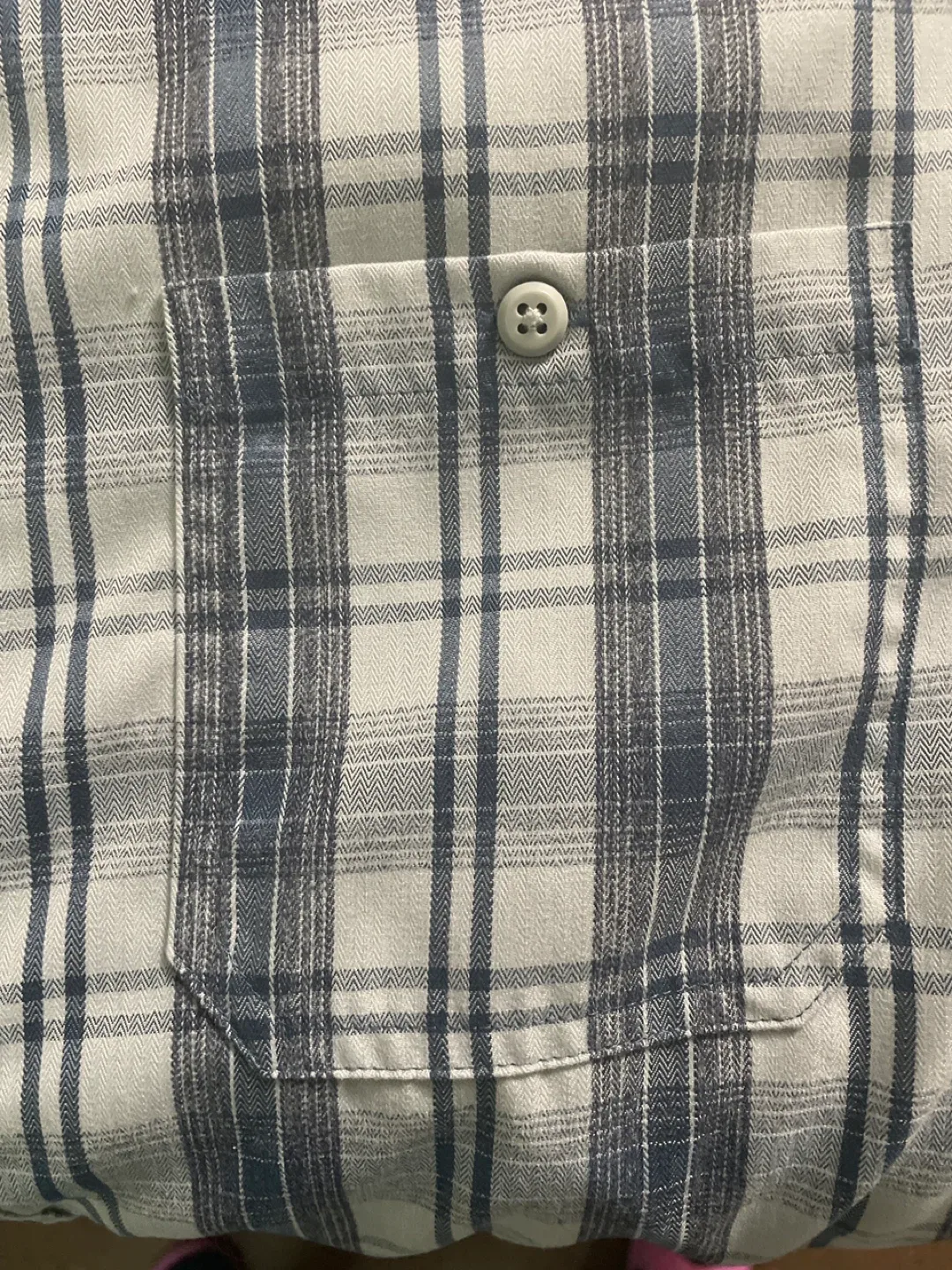 Haggar Plaid Button-Up Shirt - Size L image indicator(4)