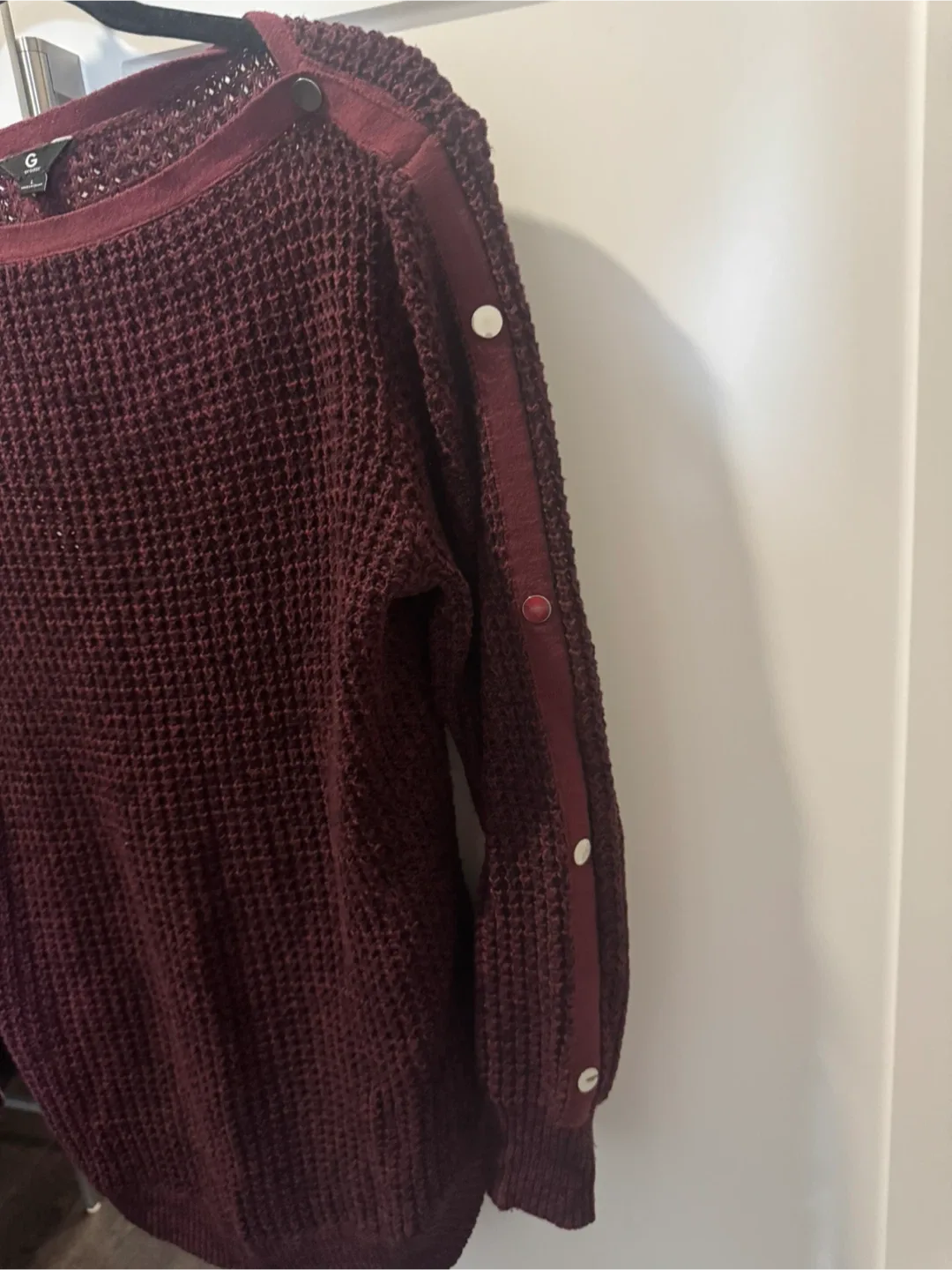 Guess Burgundy Knit Sweater - Size L image indicator(3)