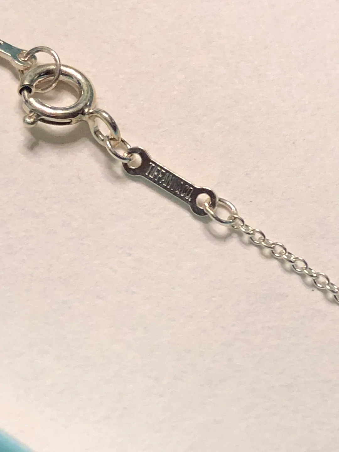 ***Tiffany&Co. Open Heart silver necklaces image indicator(8)