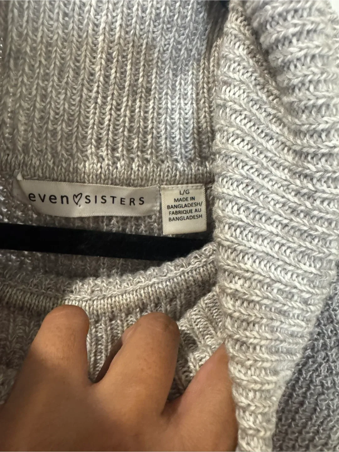 Even Sisters Grey Turtleneck Sweater - L/G image indicator(2)