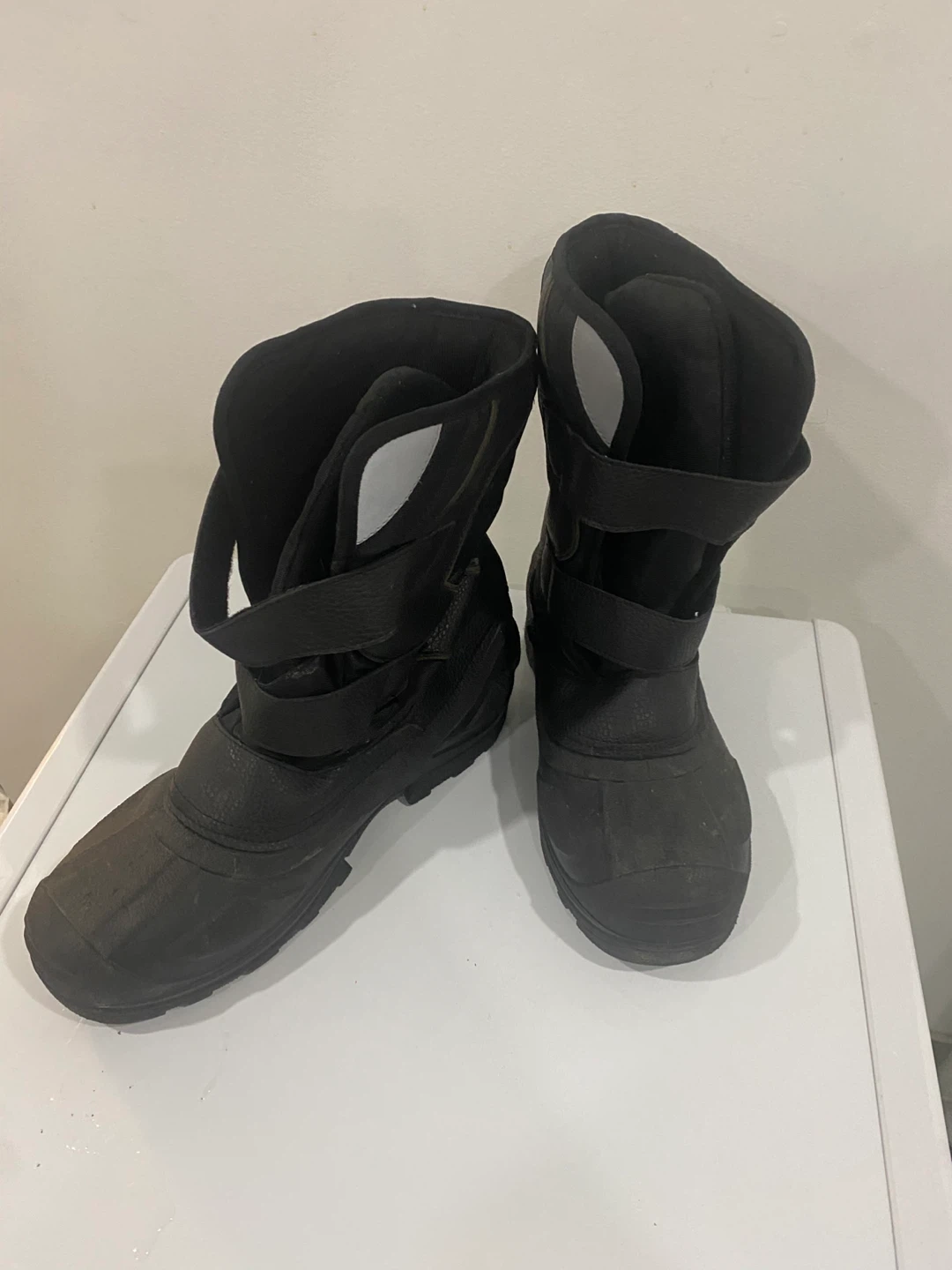 Black Winter Boots Size 11 - photo 2