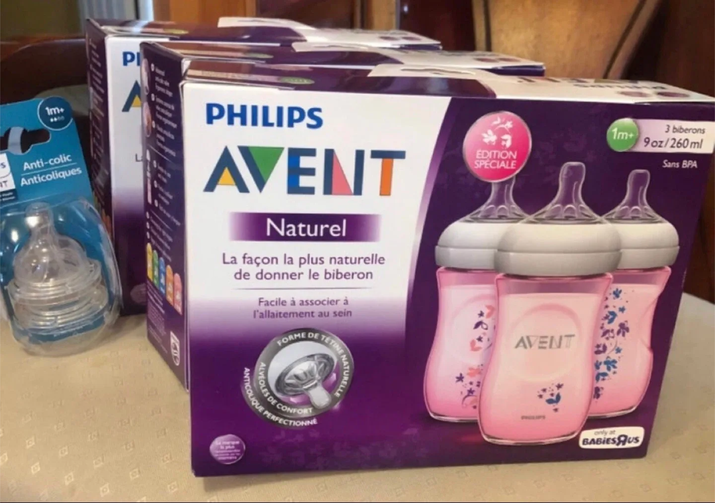 Philips Avent Bottles & Pacifiers (1m+ & 6-18m) image indicator(2)