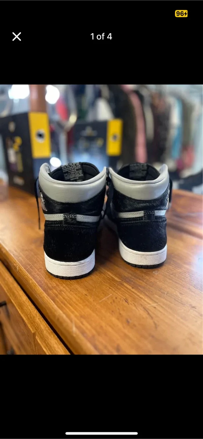 Nike Air Jordan 1 High Shadow image indicator(3)