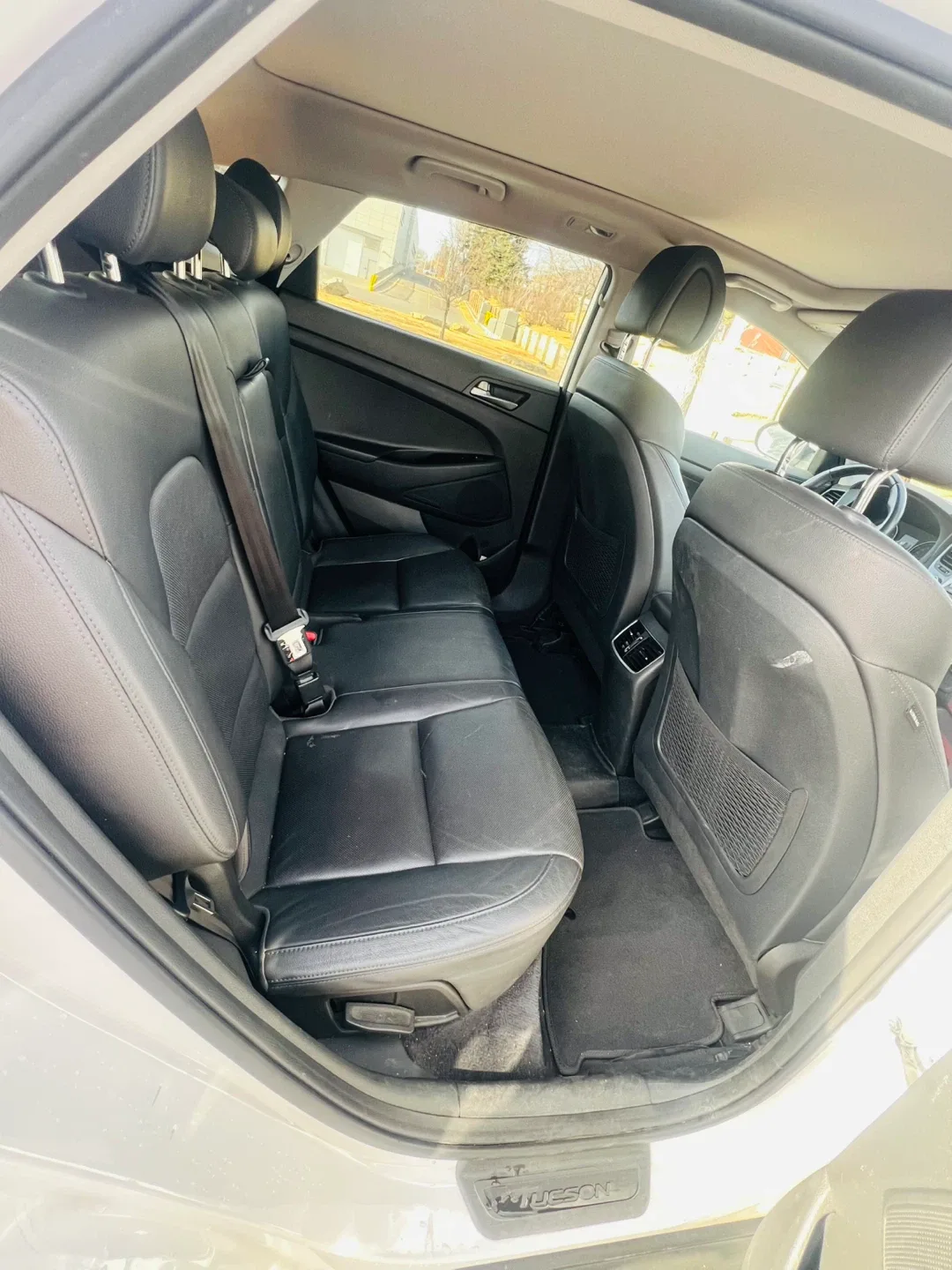 Hyundai Tucson 1.6T SUV with low mileage,Active status image indicator(6)