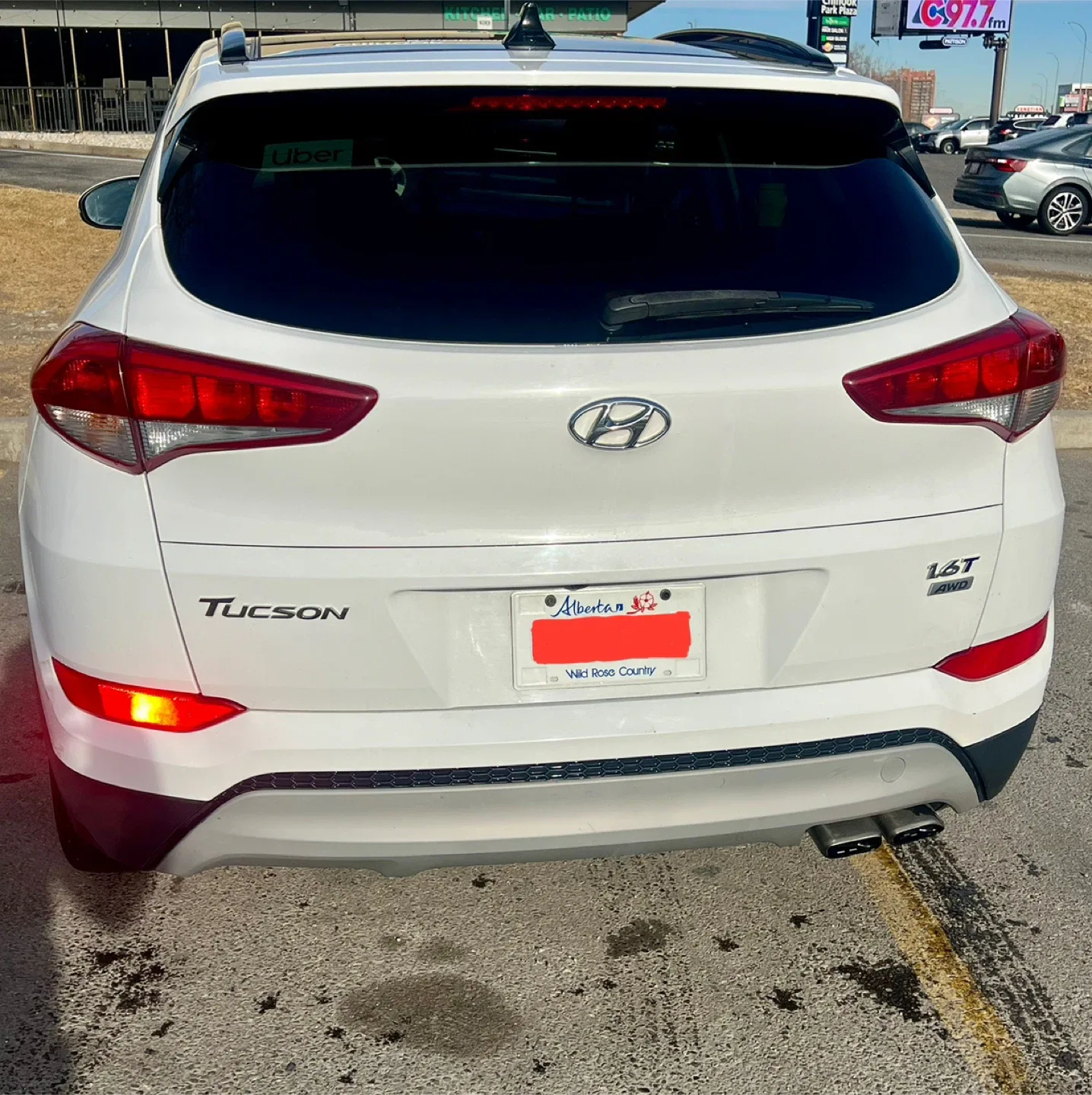 Hyundai Tucson 1.6T SUV with low mileage,Active status image indicator(3)